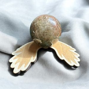 Alternative view of houten bolhouder - vleugels - 11