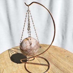 Alternative view of Metalen bolhouder - 1 bol hanger - Rosé goud