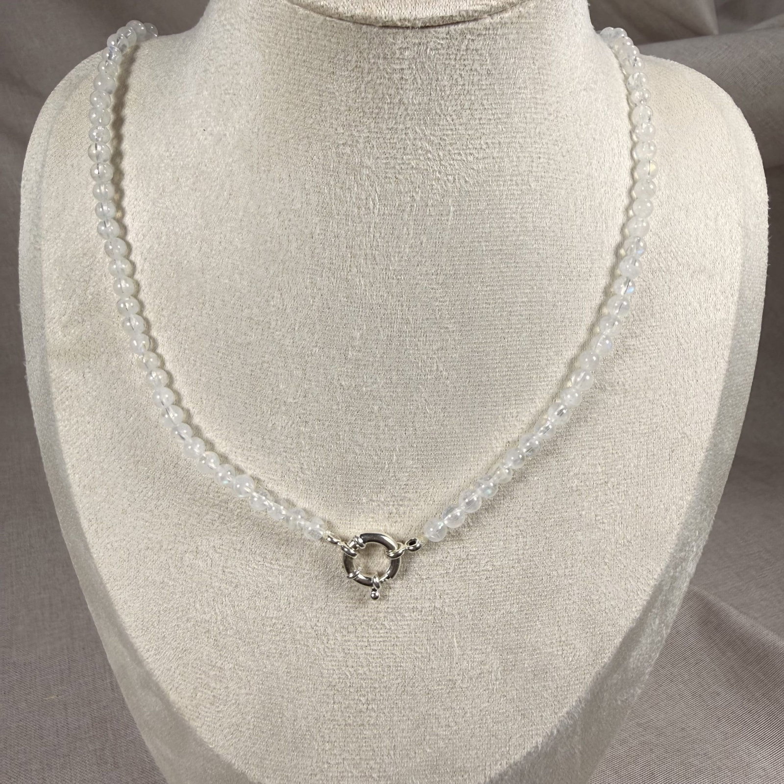 Malagasy maansteen ketting met springslot - zilver - 45 cm