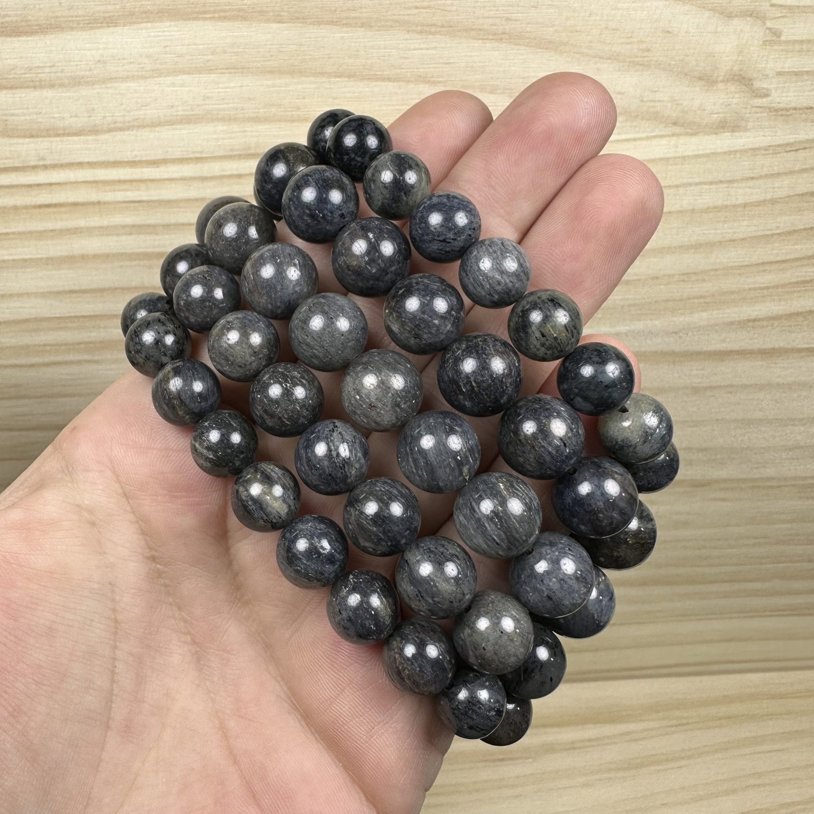 Kyaniet Kogelarmband 10mm - random pick - 2 - Afbeelding 2