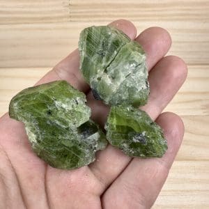 Diopside kristallen - 3 stuks - Random pick
