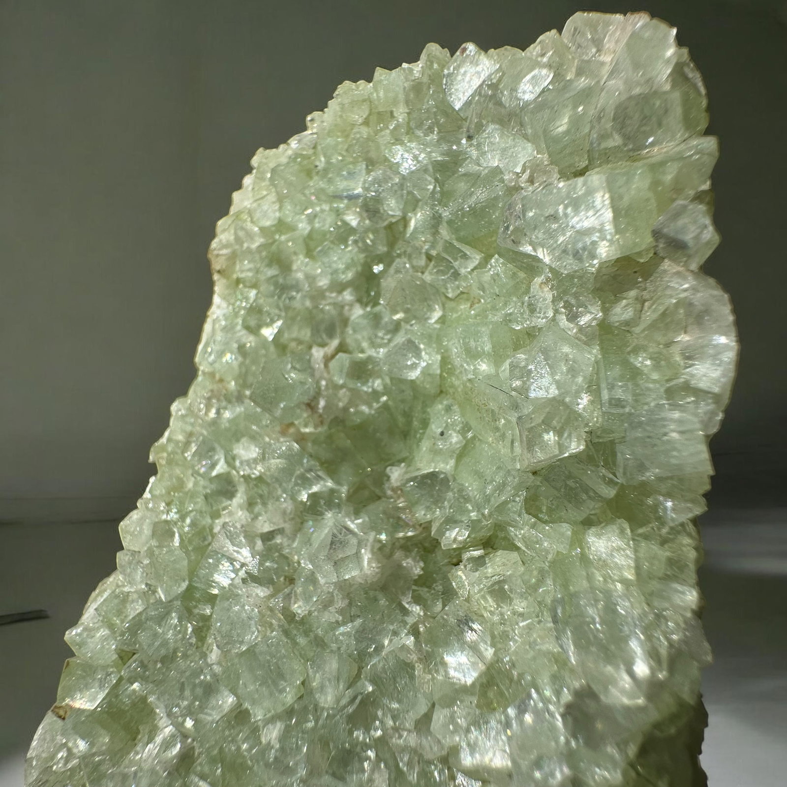 Groene apofyliet cluster - 33 - Afbeelding 2