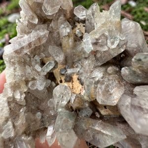 Alternative view of Himalaya kwarts cluster - 40