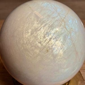 Alternative view of Witte maansteen bol - 14