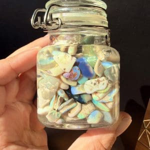 Australische Lightning Ridge Opaal in pot - STATEMENT PIECE!