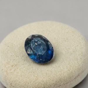 Alternative view of Geslepen Cabochon - Saffier - 2