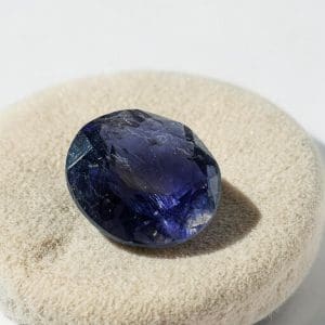 Alternative view of Geslepen Cabochon - Ioliet - 13