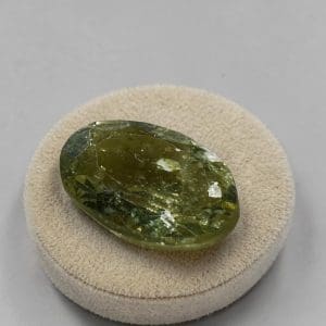 Alternative view of Geslepen Cabochon - Apatiet - 28