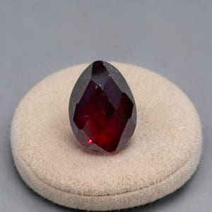 Geslepen Cabochon - Rhodoliet - 79