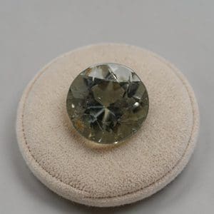 Geslepen Cabochon - Skapoliet - 91