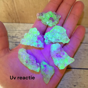 Hyaliet opaal clusters - random pick - 3 cm
