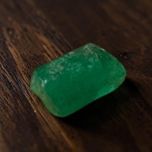 Smaragd facet geslepen kristal uit Colombia