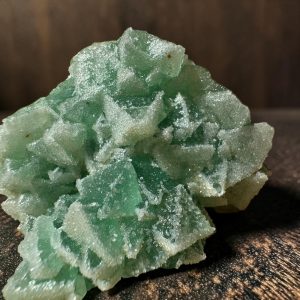 Alternative view of Groene Sugar druzy fluoriet - Zhejiang - 3