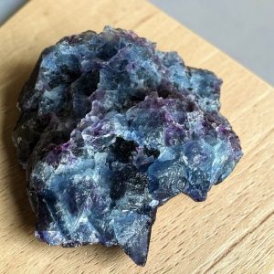 Alternative view of Indigoliet fluoriet cluster - Juanhu - 7