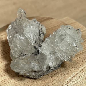 Brookiet in kwarts cluster - 12